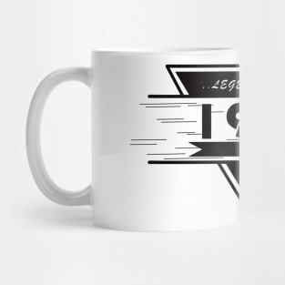 Vintage Vibes: Celebrating the 1983 Birthdate in Style Mug